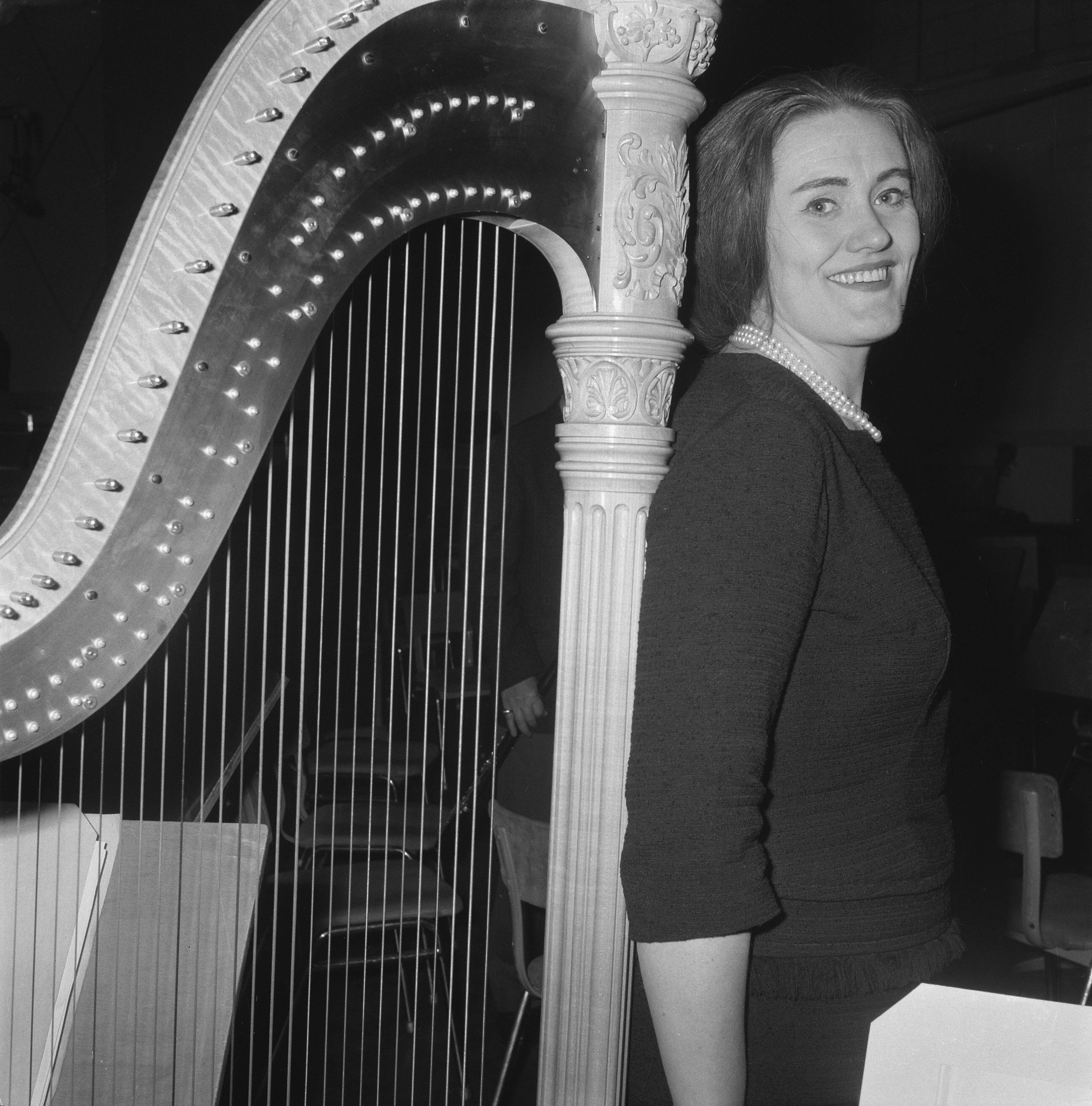 La Stupenda: the early years in London - ABC listen