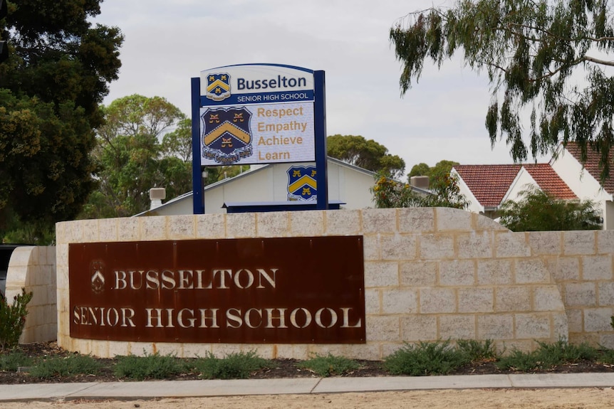 Two signs that sit out the front of Busselton Senior High School