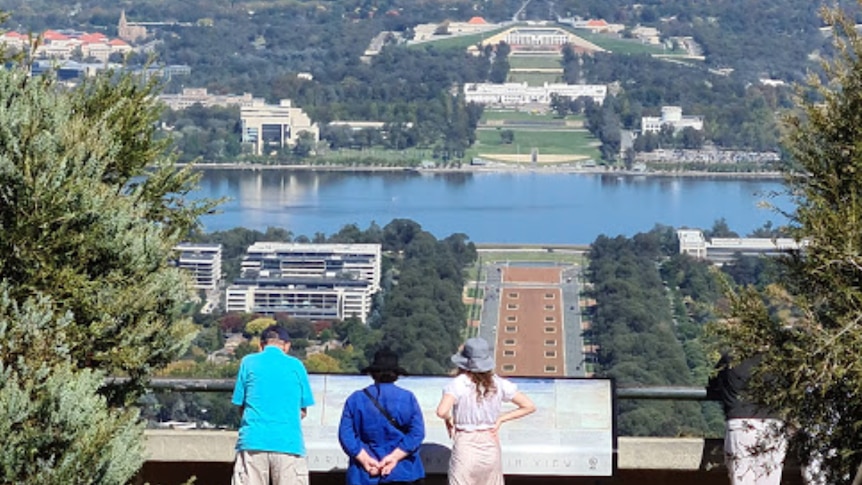 Bill Perkovic's photo of the Mt Ainslie Lookout.