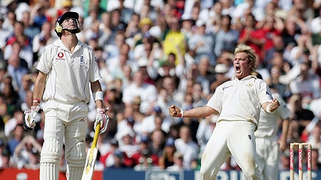 Shane Warne claims the wicket of Marcus Trescothick as Kevin Pietersen looks to the heavens