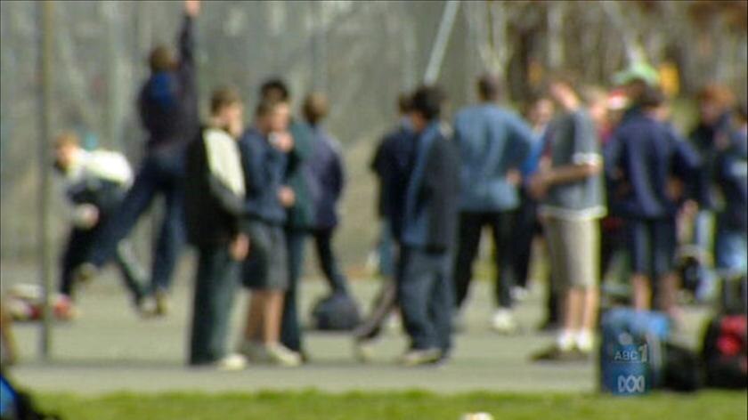 high school students (out of focus, unidentifiable) (ABC News, file photo)