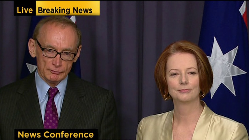 Bob Carr and Julia Gillard speak at a press conference