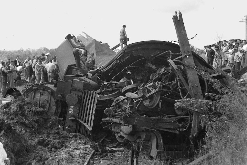 The train crashed at speed on a bend at Camp Mountain on the May 5, 1947.
