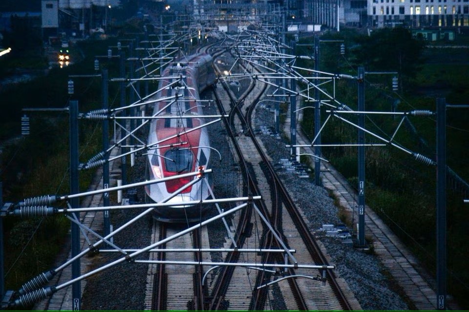 Indonesia Unveils New High Speed Train - ABC Listen