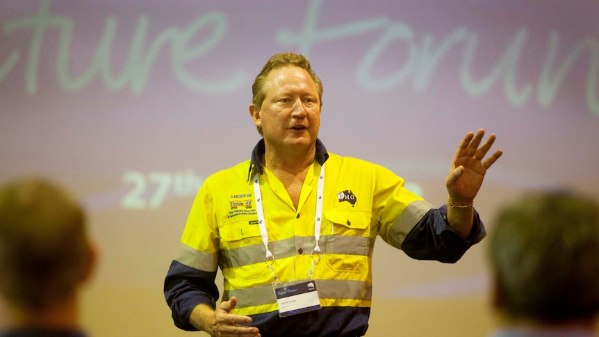 Andrew Forrest talks to workers