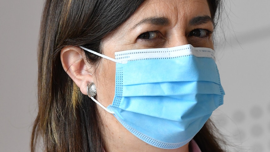 Premier Annastacia Palaszczuk in a face mask