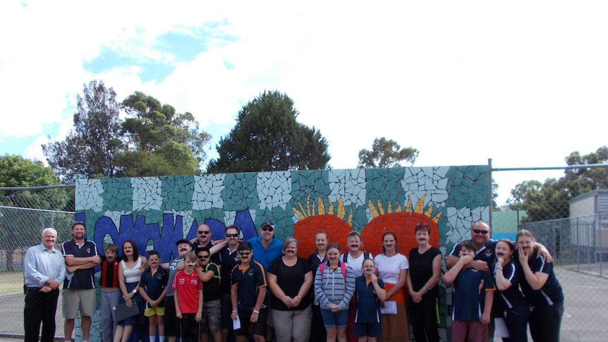 Students and teachers at Lomandra School