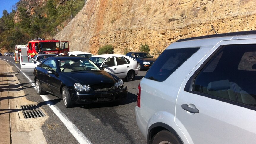 SE freeway crash, 10 April 2013