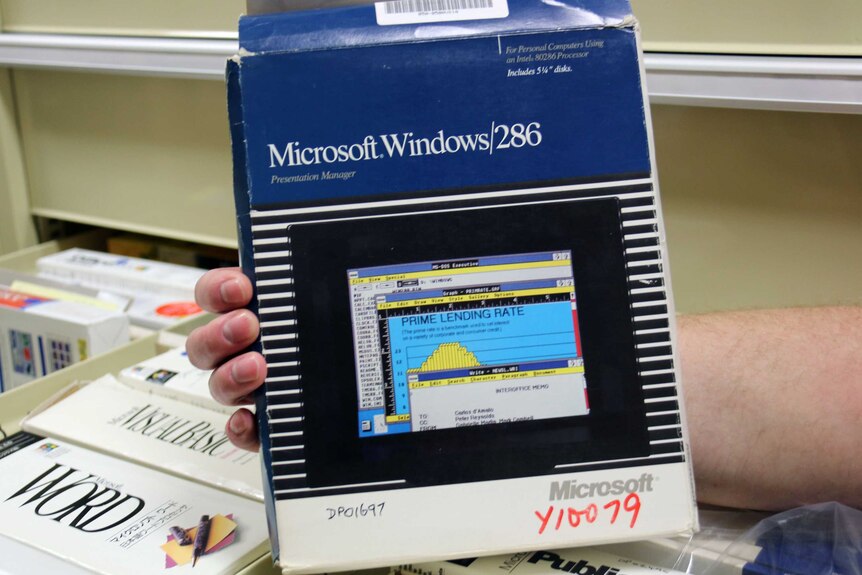 Microsoft Windows 2 operating system still in box