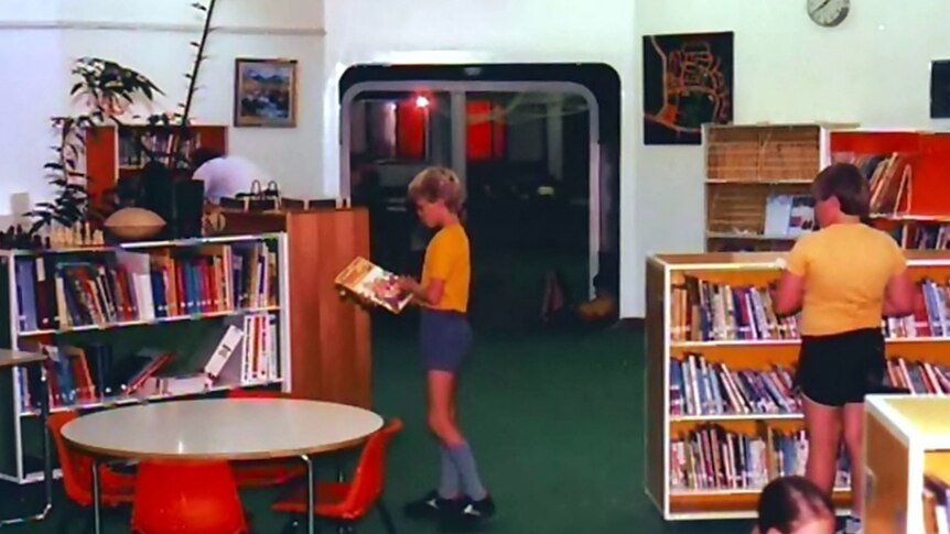 Hawker School library 1970s.