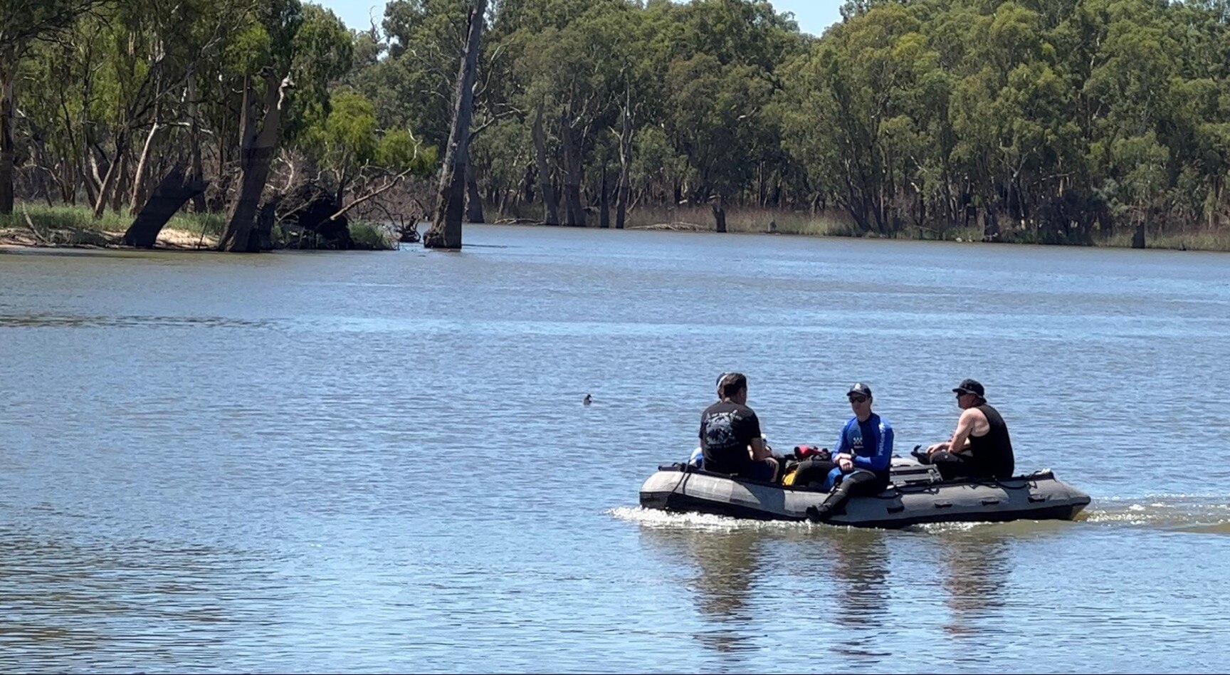 Body of missing Tasmanian man recovered from Murray River after boat ...