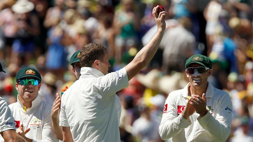 Peter Siddle celebrates five-wicket haul