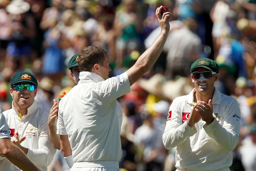 Peter Siddle celebrates five-wicket haul