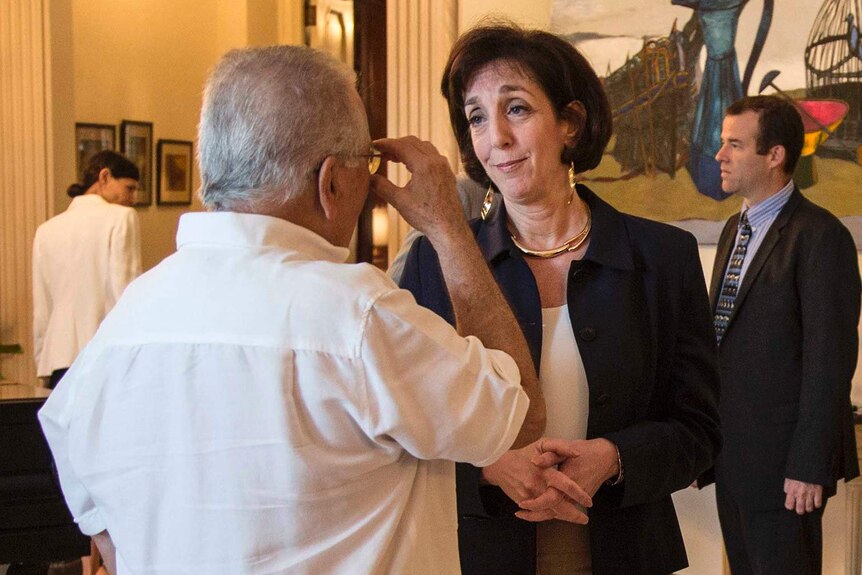 US officials meet Cuban dissident at start of historic talks to restore diplomatic links