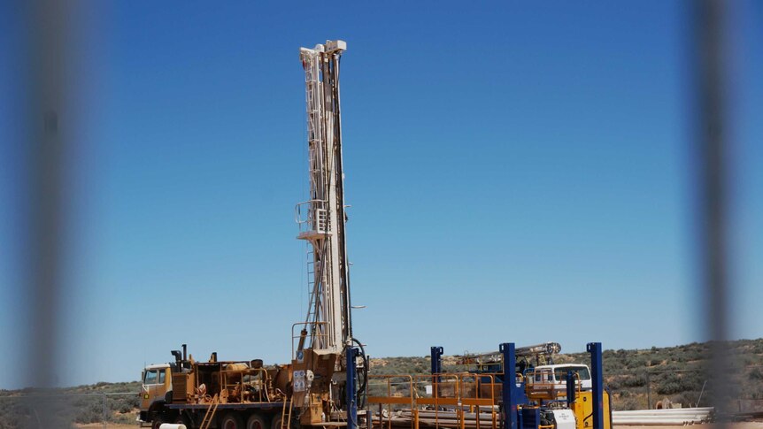 Groundwater drilling at Menindee