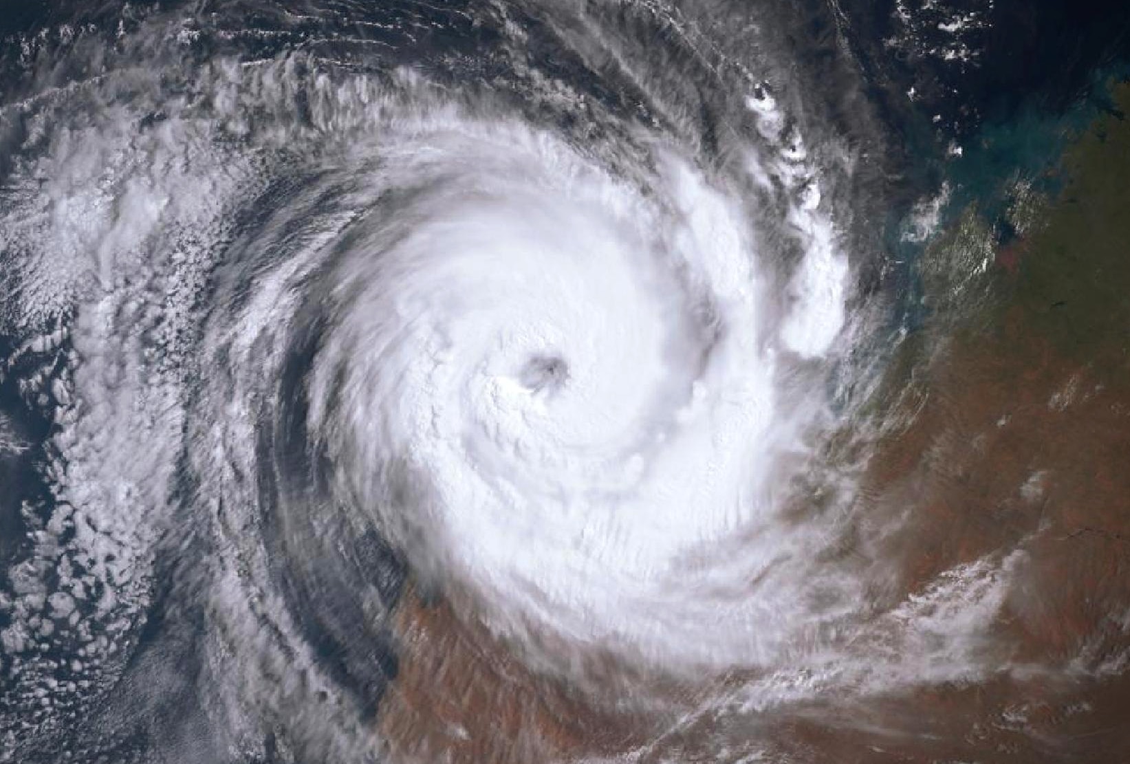Severe Tropical Cyclone Narelle bears down on WA