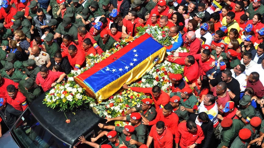 Chavez's coffin paraded through Caracas