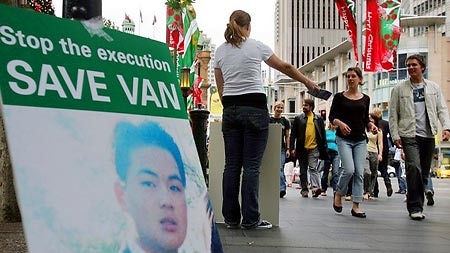 The Govt says it has received new advice on a possible approach to save Van Nguyen.
