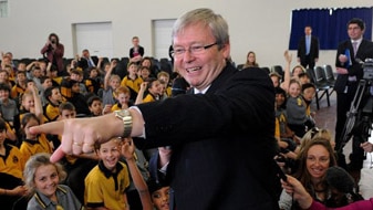 Kevin Rudd fields questions from students at Coorparoo State School in Brisbane (ABC: Dave Hunt)