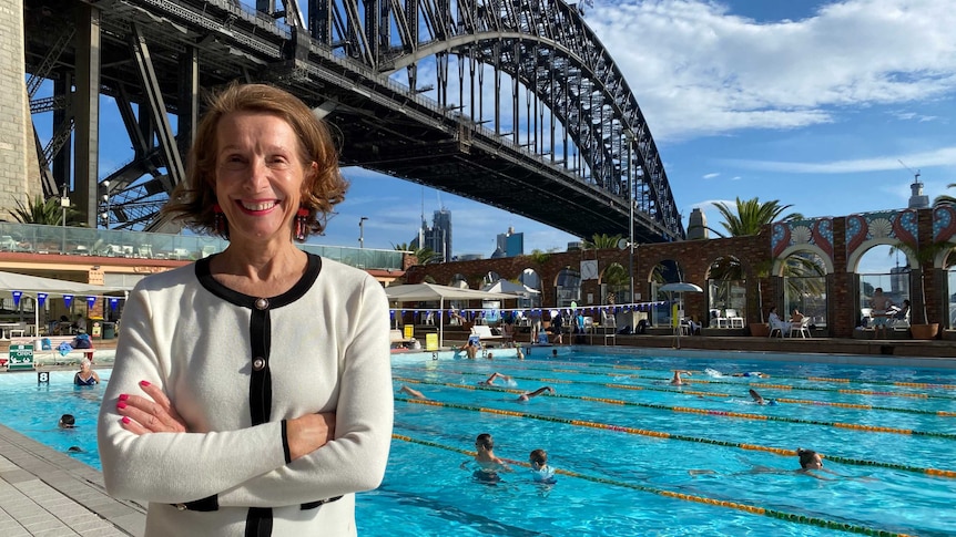 North Sydney Mayor Jilly Gibson standing next to North Sydney Olympic Pool.