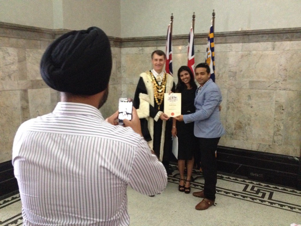 Australia Day Ceremony in Brisbane almost 600 new citizens at City Hall ABC News