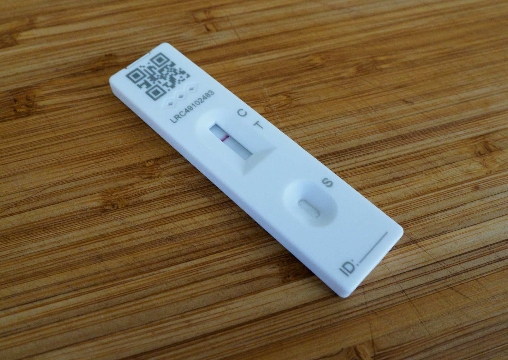 Would you buy a rapid antigen test kit off supermarket shelf? - ABC listen