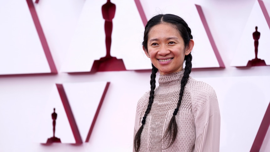 华人导演赵婷在奥斯卡颁奖典礼上斩获大奖创造历史。