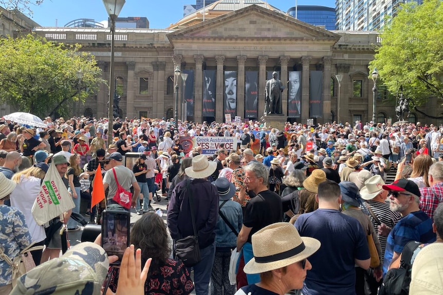 Melbourne Walk for Yes State Library