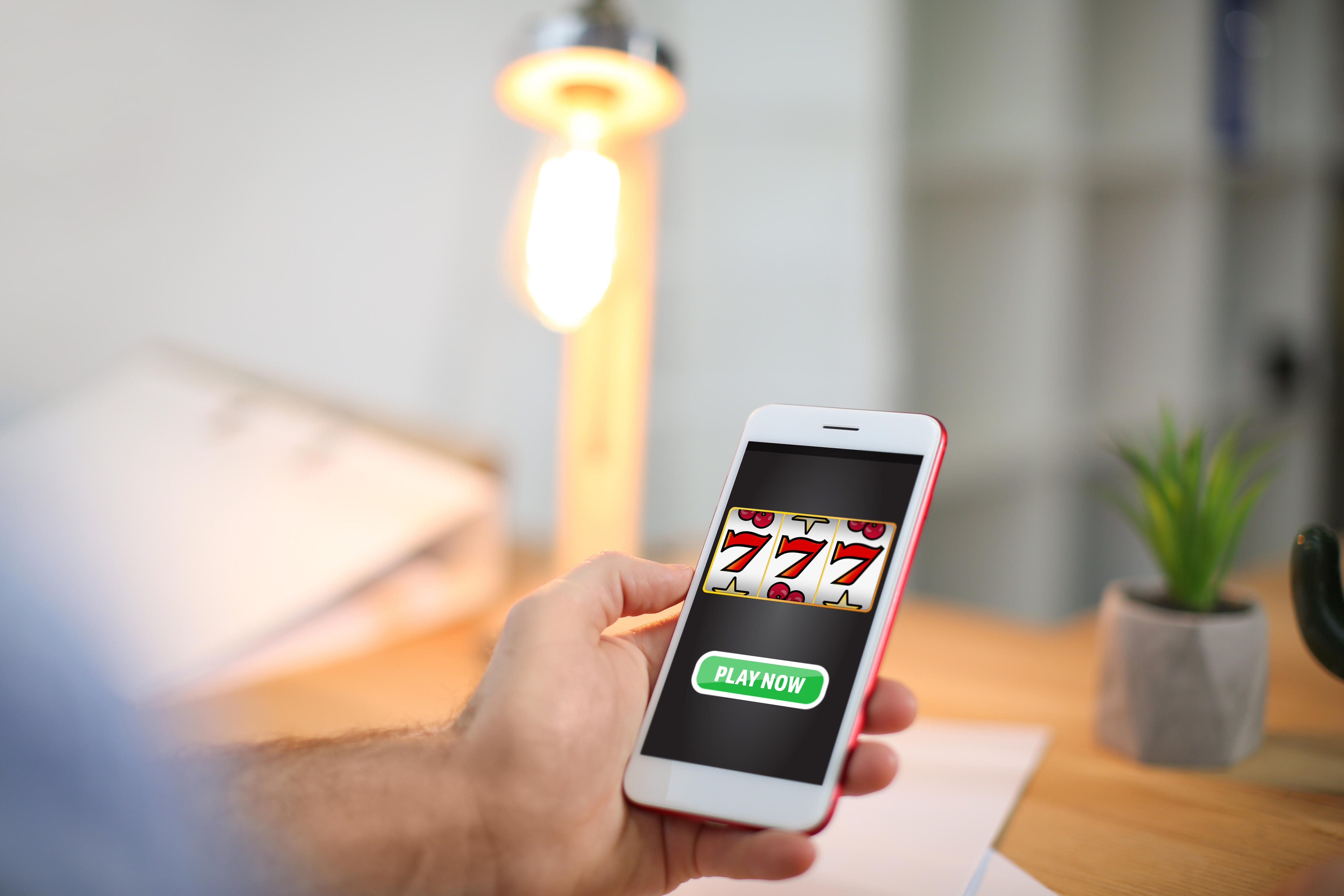 What are social casino games and why do people become addicted? - ABC News