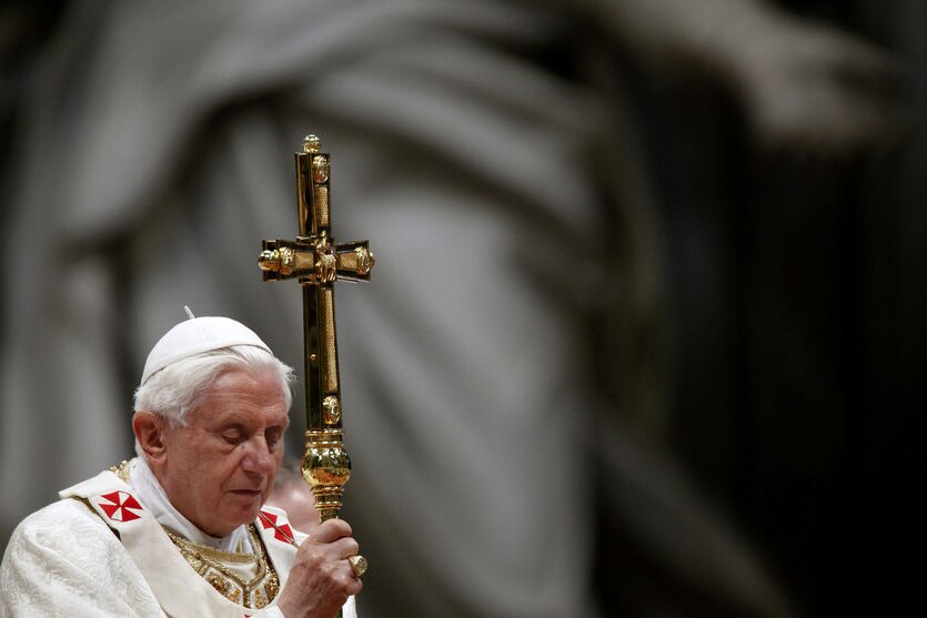 Pope celebrates Chrismal Mass