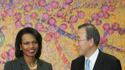 Dr Rice meets South Korean Foreign Minister Ban Ki Moon in Seoul.