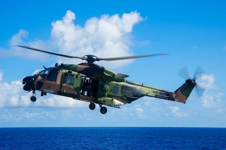 澳大利亚皇家海军MRH90大班多功能直升机。