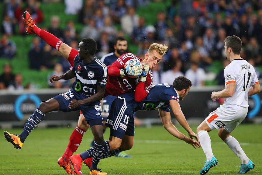 Melbourne Victory and Brisbane Roar draw