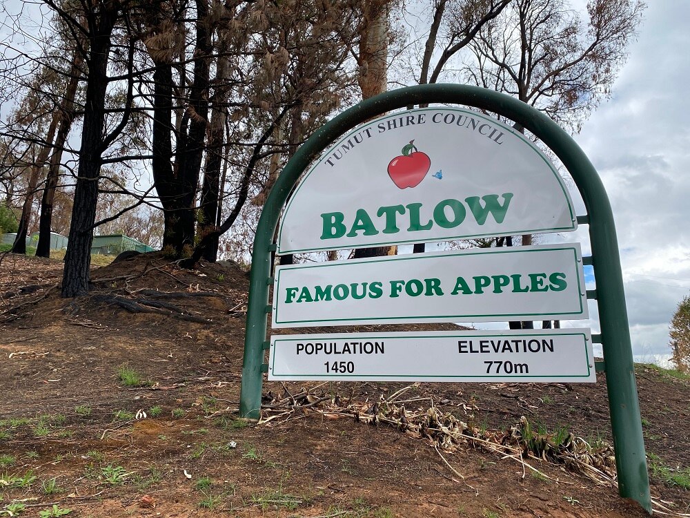 Batlow calls for help as apple orchard town begins long journey to recovery ABC News
