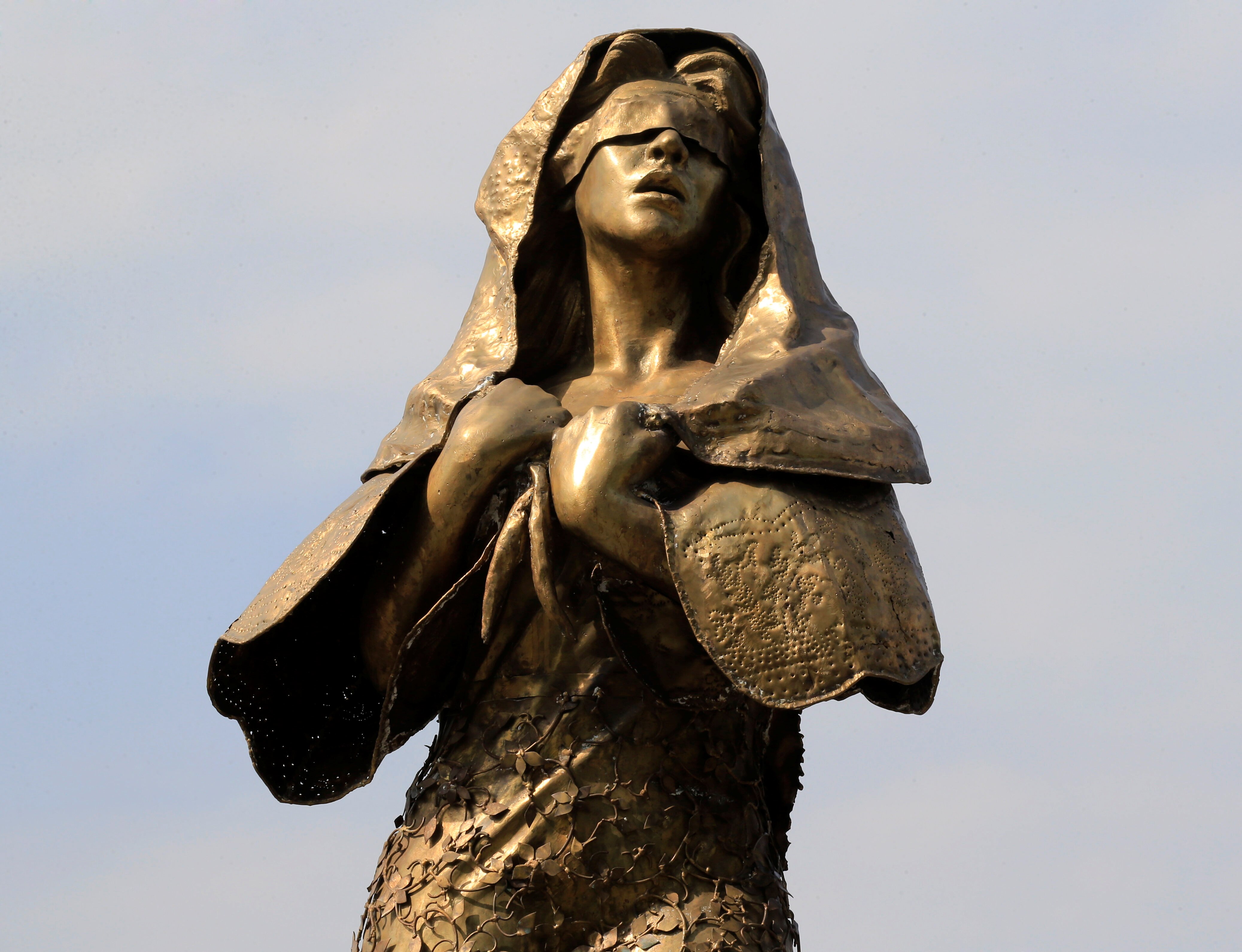 A memorial statue that commemorates the Filipino "comfort women" 