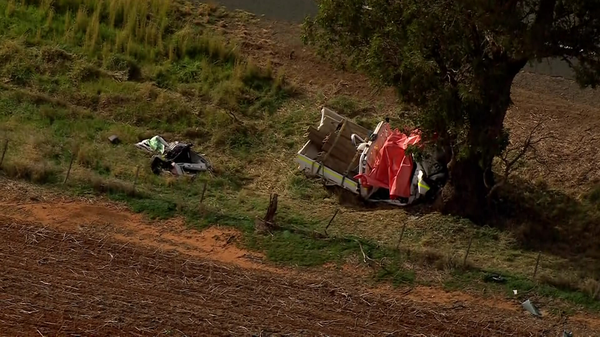 Boy dead, two injured in car crash in north-west Victoria