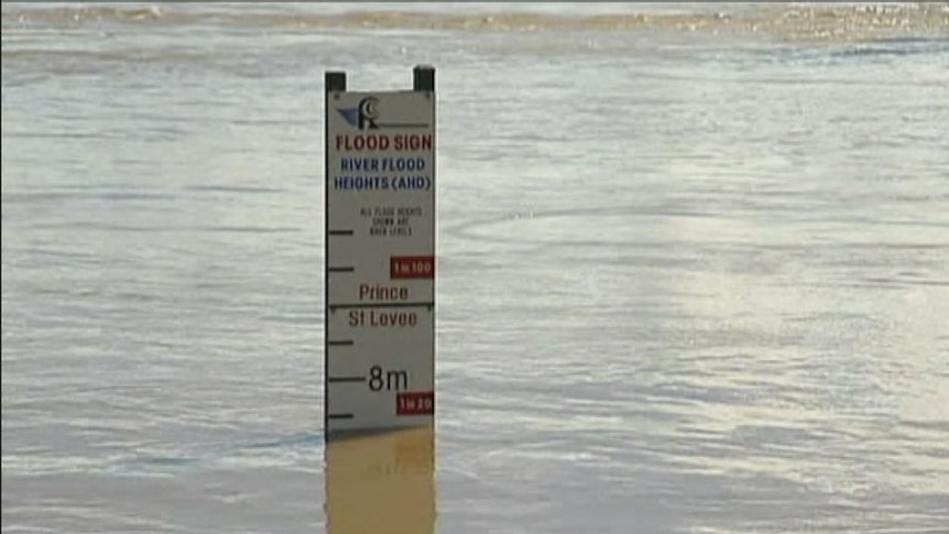 Water levels dropping in Grafton