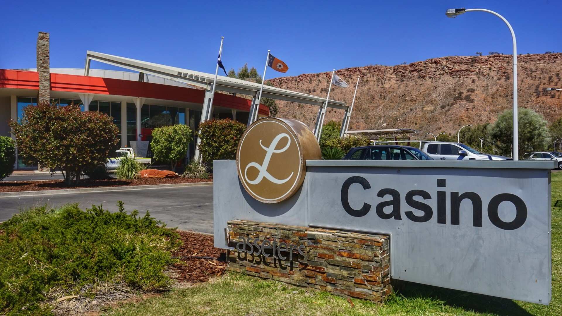 Alice Springs casino fined for not ejecting drunks, as antialcohol