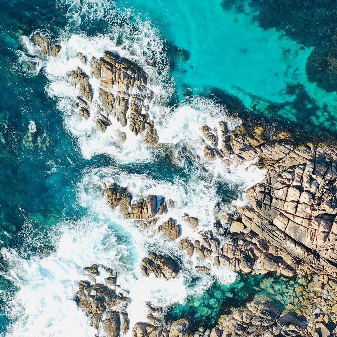 Tourist drowns at popular West Australian beach