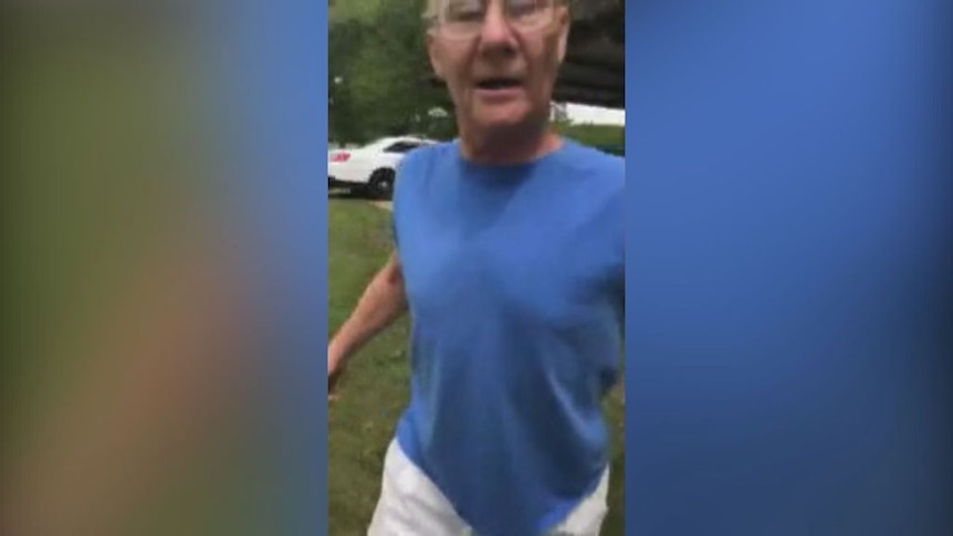 Police officer does nothing while man harasses woman for wearing Puerto Rico shirt