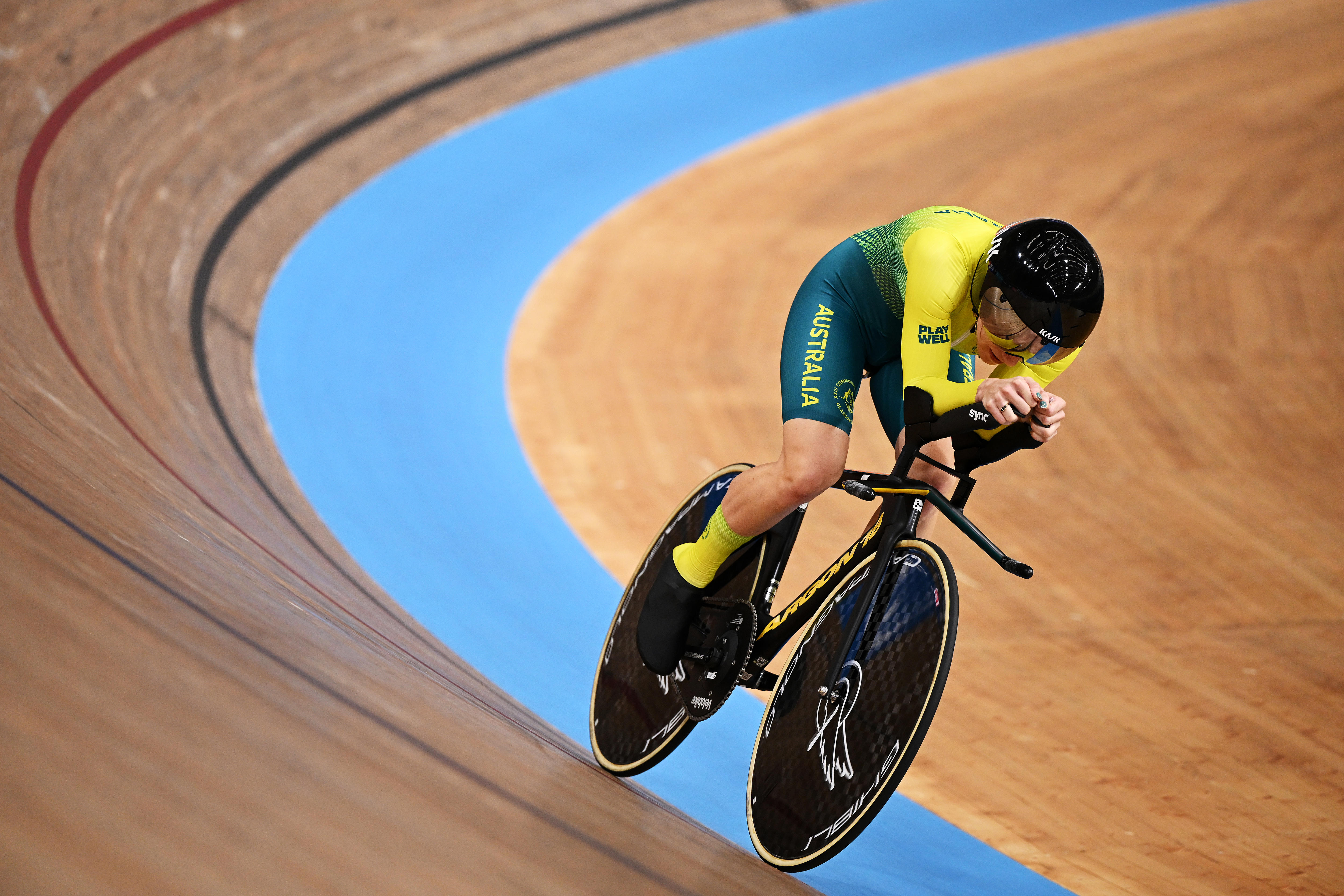Live: Aussie cyclist breaks world record, re-race ordered after wheelchair crash