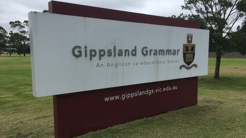 Gippsland Grammar sign