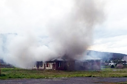 Building fire at Willow Court