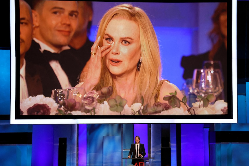 Nicole Kidman is brought to tears by a speech from her husband Keith Urban. 