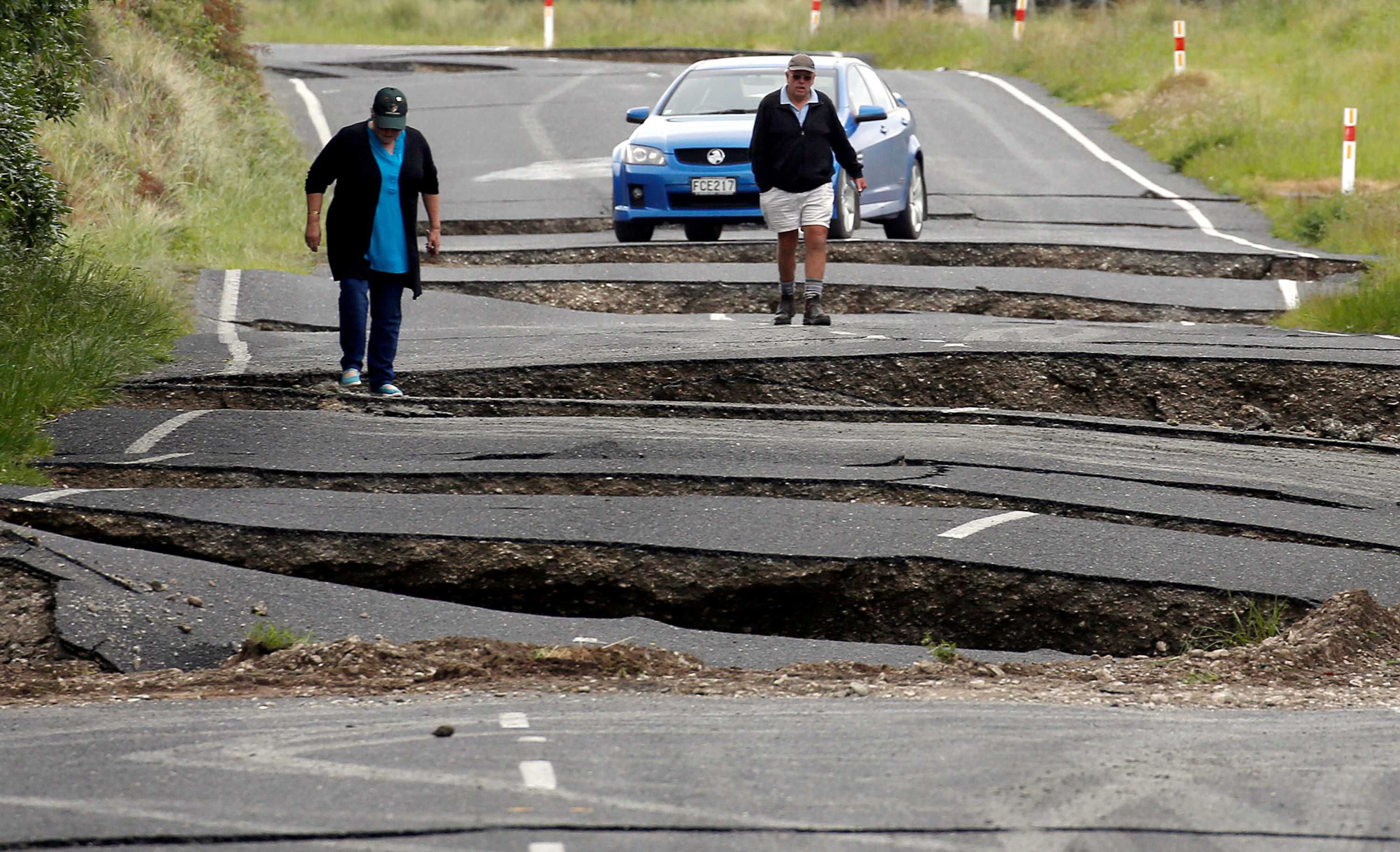 New Zealand earthquake Tsunami hits after magnitude7.8 quake strikes