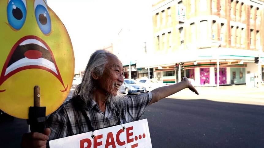 Newtown human Danny spreads peace and smiles
