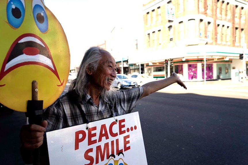 Newtown human Danny spreads peace and smiles