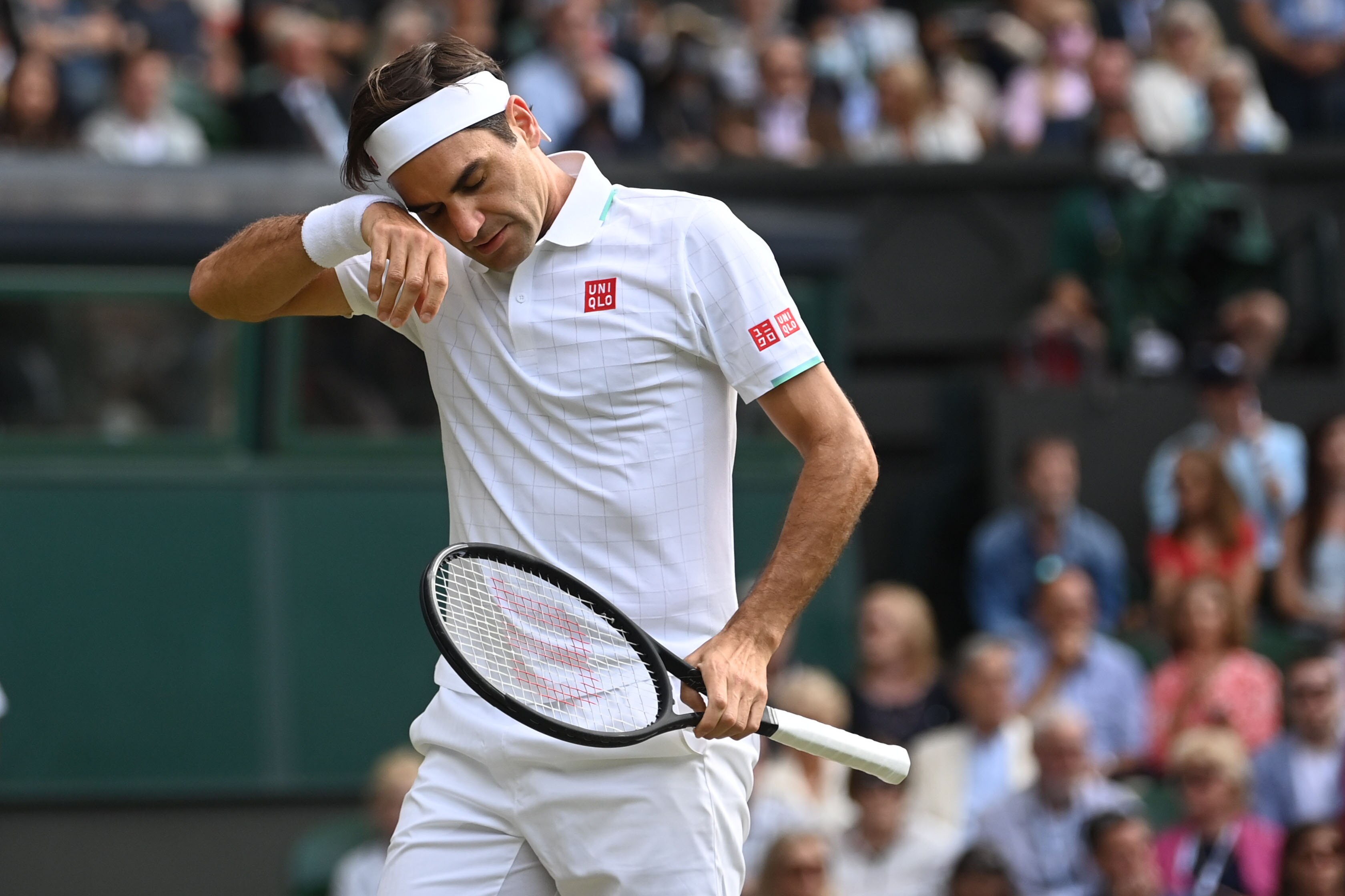 Roger Federer Suffers Shock Quarter-final Loss To Hubert Hurkacz At ...