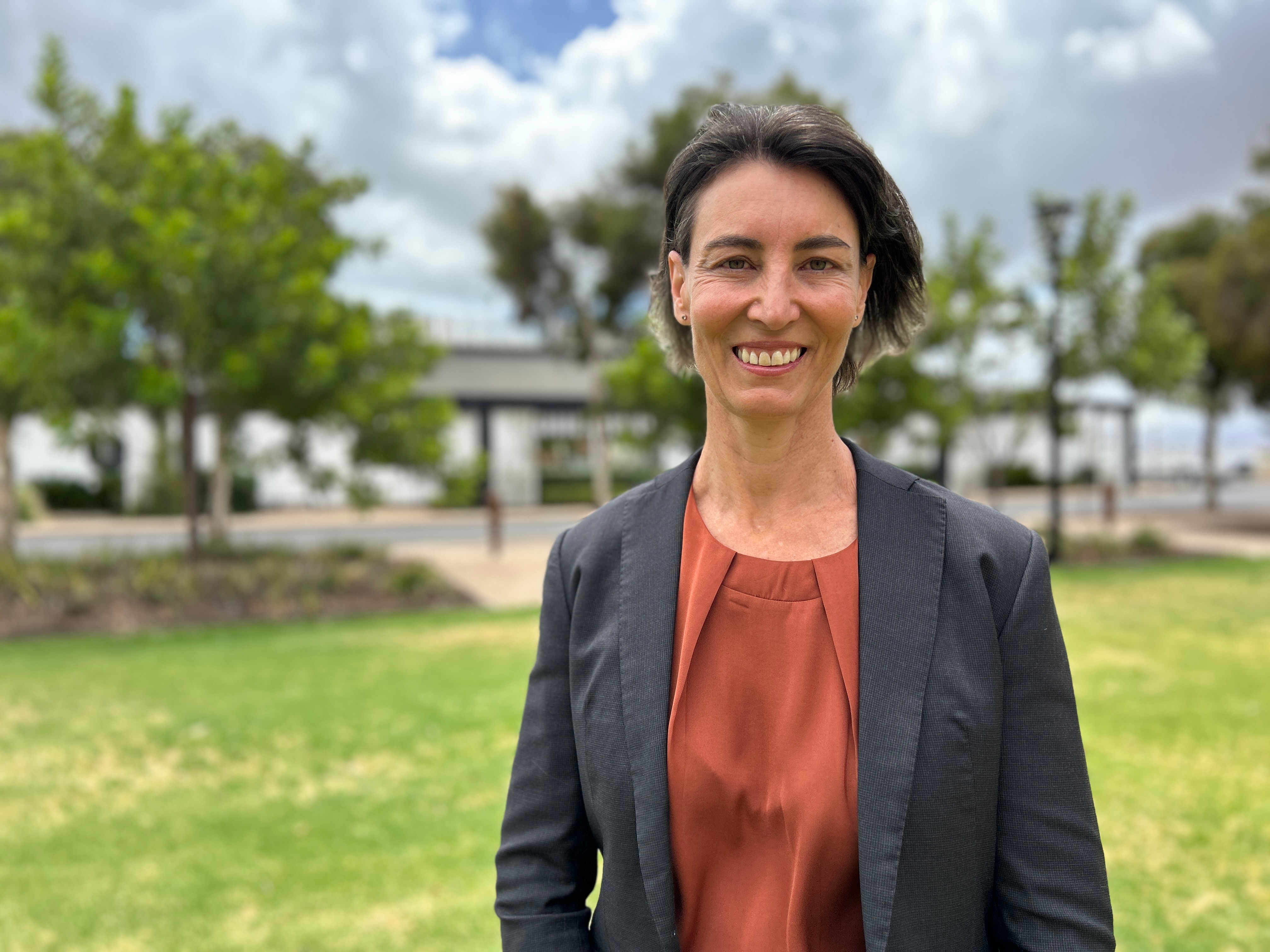 Independent candidate Anita Kuss joins race for federal seat of Grey