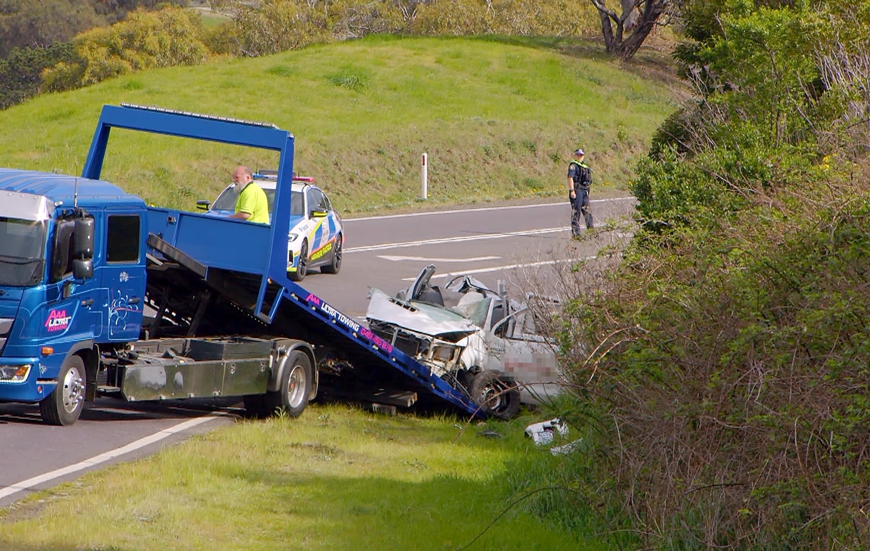 Man dies, other driver injured after two utes collide on highway